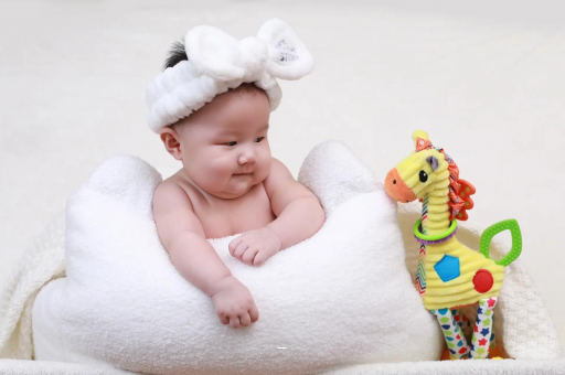 东至宝宝几个月翻身